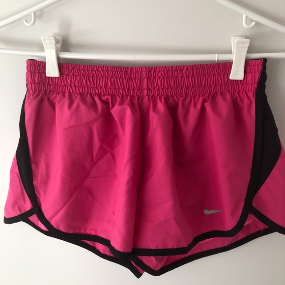 athletic shorts - Picture 1 of 2